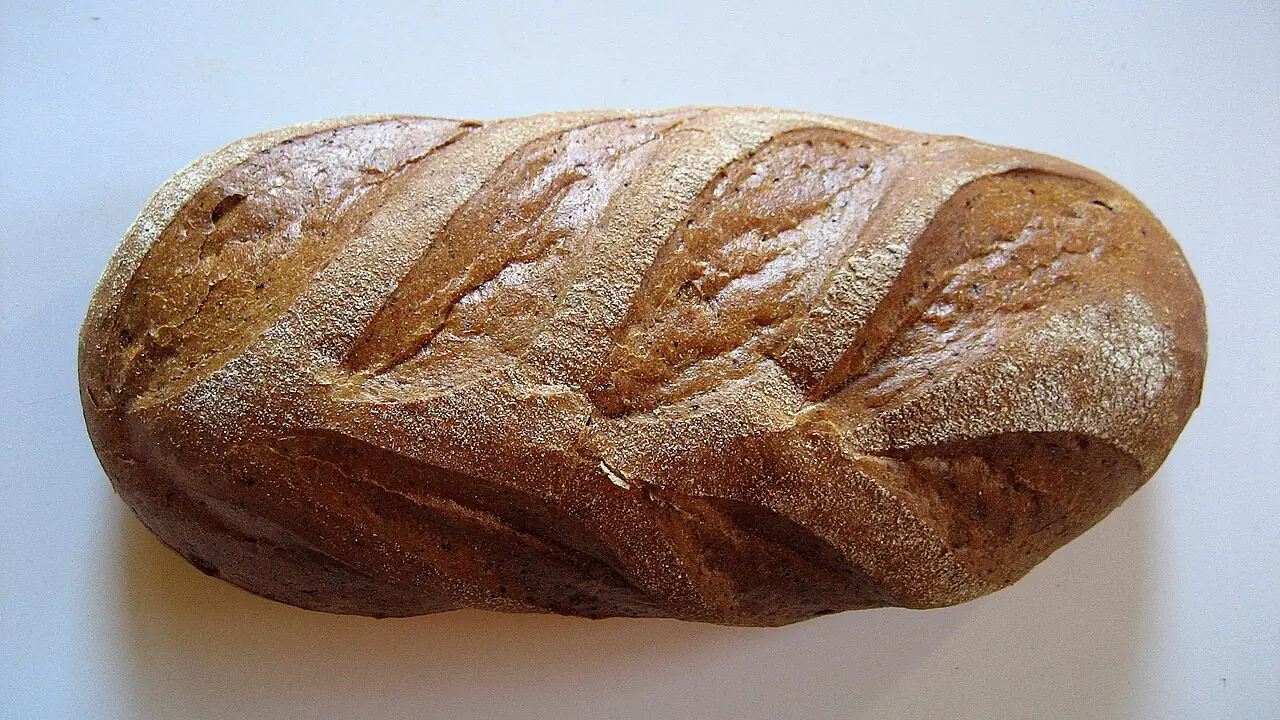 Frisches Roggenbrot